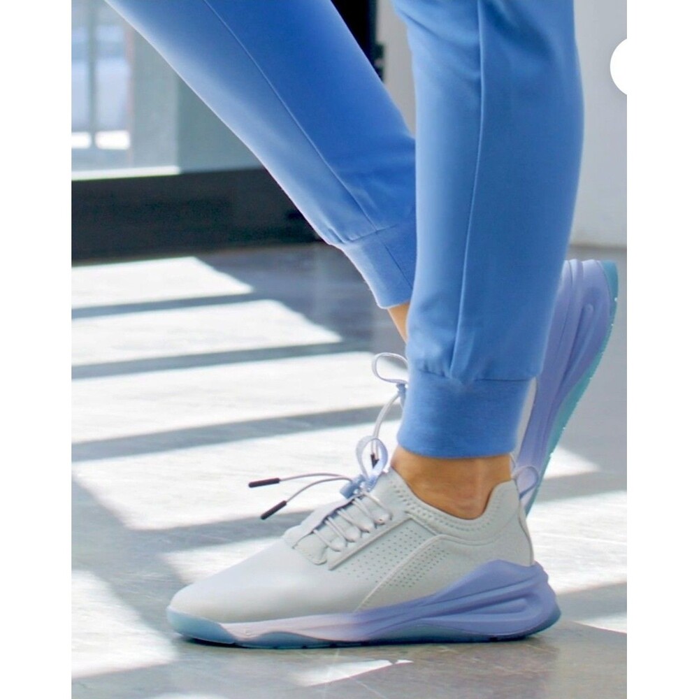 Clove Gray Matter Classic Comfort Sneaker Nursing Shoes Women 8 Men 6.5 $150